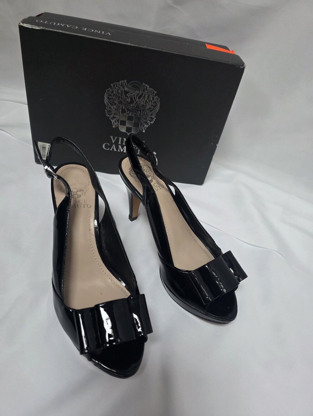 Vince Camuto VC-AVA Black Patent Bow Slingback Heels Size 7M